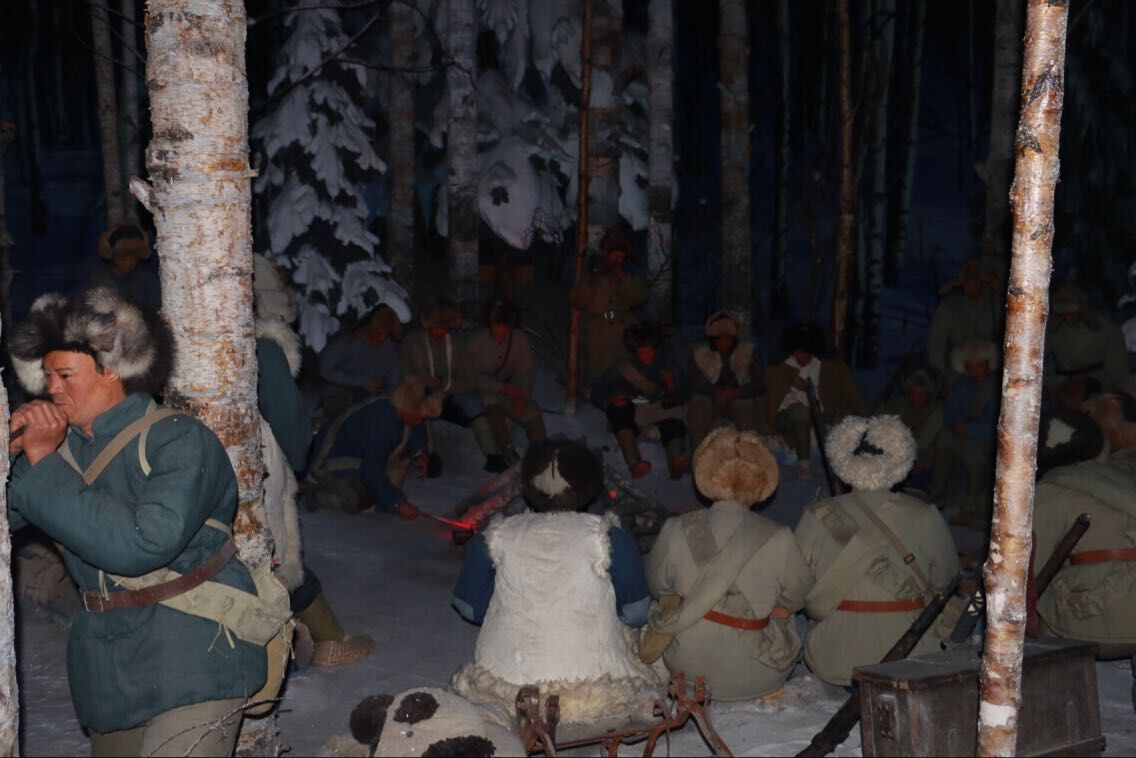 ���š�һ�ˡ��o���^��(n��i)��ӳ��(li��n)��(zh��n)ʿ��η������Ӣ�¿������龰Ϟ��Ⱥ����ꑼӽ� �z��