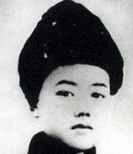 �ܘ�|��1918��1937���|������(li��n)܊�߼�(j��)ָ�]�T��ɽ�|ʡƽ�ȿh����1925���S��ĸ�ӻĵ�����ʡ�q���h��1931���һ����׃�󣬷e�O���ӿ��ջ��(d��ng)��1933����������Ї�(gu��)���a(ch��n)�h��1935��2�������x�鹲���F(tu��n)�|�M��ί��ӛ��4�����Ζ|���������܊�ڶ�܊��һ�F(tu��n)��ί��1936��3�£��Ζ|����(li��n)�ڶ�܊��һ����ί�掟�hί��ӛ��܊�hίί�T��7�£��x���й��ϝMʡίί�T��9�����Ζ|����(li��n)��һ·܊���Ď����L(zh��ng)����ί��1937��4��24�գ��ڰ��D�h��ɳ���Ͻ��S�����c�ΰ��D�h�ΰ��(du��)����(zh��n)�в��Ҡ�����