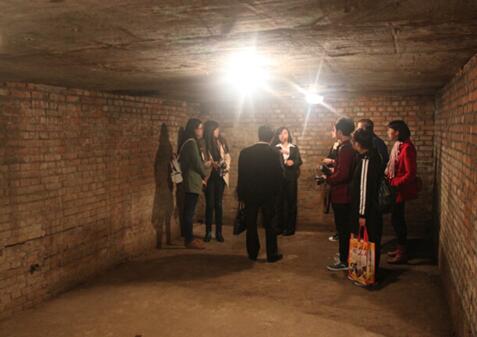 ��(zh��n)���I(y��ng)�����ҷ����O(sh��)ʩ���������M(j��n) �z��