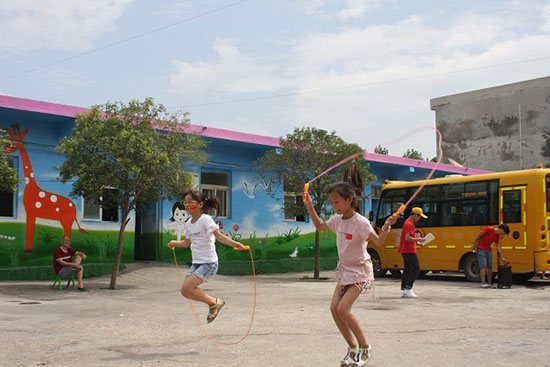 ���Ϲ��I(y��)��W(xu��)��(j��ng)��(j��)�Q(m��o)�׌W(xu��)Ժ����ϵ�P�h�������ж����������(hu��)��(sh��)�`�(du��)������ʡƽ�ɽ���P�hѦ���(zh��n)���Ӝϴ���ӢС�W(xu��)�_չ֧�̻��(d��ng)���e�k��ӢС�W(xu��)��һ��Ȥζ�\(y��n)��(d��ng)��(hu��)��׌�W(xu��)���w��(hu��)�W��ƥ�˾��񡣈D�����K��ِ��