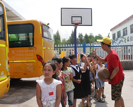 ���Ϲ��I(y��)��W(xu��)��(j��ng)��(j��)�Q(m��o)�׌W(xu��)Ժ����ϵ�P�h�������ж����������(hu��)��(sh��)�`�(du��)������ʡƽ�ɽ���P�hѦ���(zh��n)���Ӝϴ���ӢС�W(xu��)�_չ֧�̻��(d��ng)���e�k��ӢС�W(xu��)��һ��Ȥζ�\(y��n)��(d��ng)��(hu��)��׌�W(xu��)���w��(hu��)�W��ƥ�˾������D��־Ը�߽o�W(xu��)���ĄŃ�������