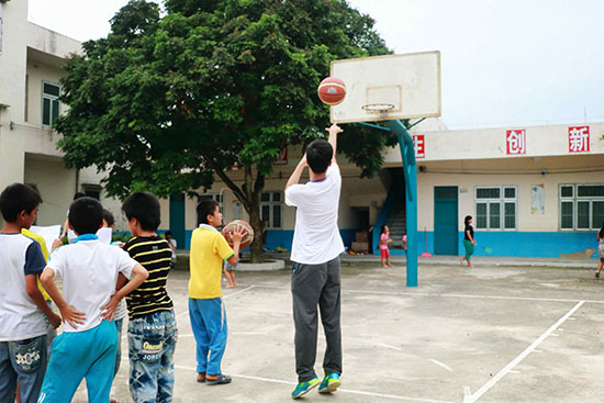 �V�|�t(y��)�ƴ�W(xu��)��΢�m���ġ�����F(tu��n)�(du��)�ڏV�|ʡ�����������(zh��n)ͬ��С�W(xu��)֧�̣�־Ը�߽oͬ��С�W(xu��)�W(xu��)�����w���n��