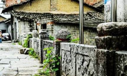 �e�ݹ��(zh��n)�����ƾõĚvʷ�����˹��e�ݳ������Ļ����N�������S���Ěvʷ���ľ��^���C�����eꖚvʷ���ľ��^�ľ��A����Ԕ��������CZYYW ���eꖿh�e�ݹ��(zh��n) Ͷ�� 