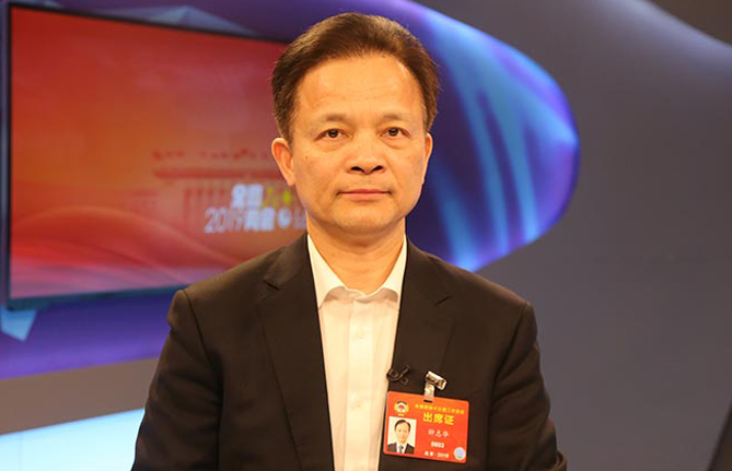 全國(guó)政協(xié)委員、中國(guó)工程院副院長(zhǎng)鐘志華：推進(jìn)工程教育改革與創(chuàng)新創(chuàng)業(yè)創(chuàng)造