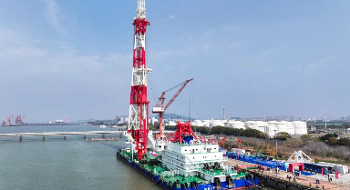全球領(lǐng)先打樁船在江蘇南通交付